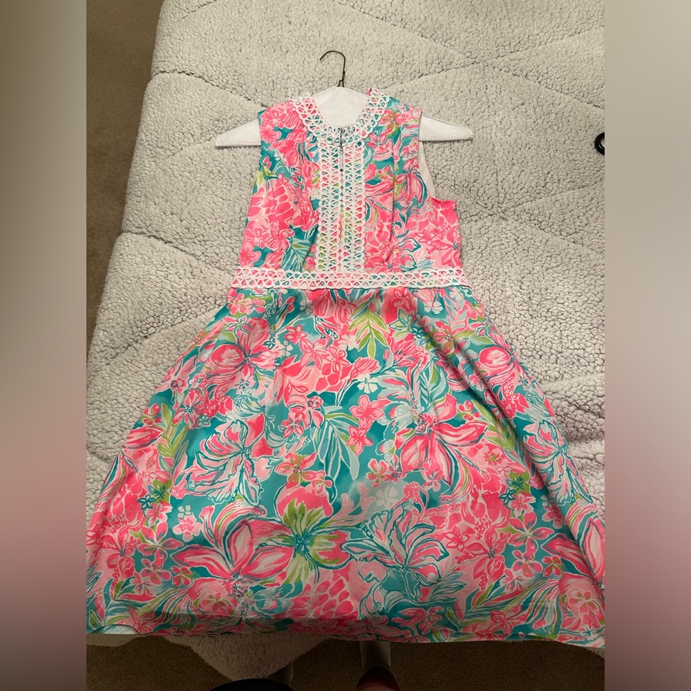 Lilly Pulitzer size 6